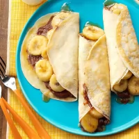 Wrap sweet vegan cu banana, kiwi si ciocolata neagra