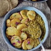Tocana de linte cu cartofi la cuptor si muraturi