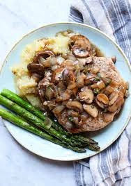 Ciulama din steak de porc