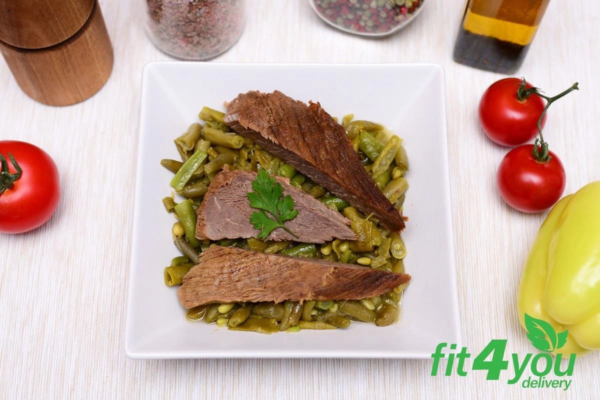 Tocana de vitel si fasole verde