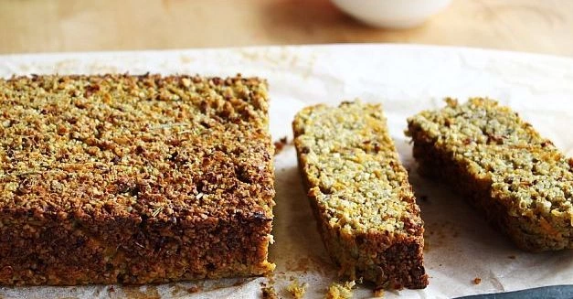 Drob vegan cu mei si seminte de dovleac