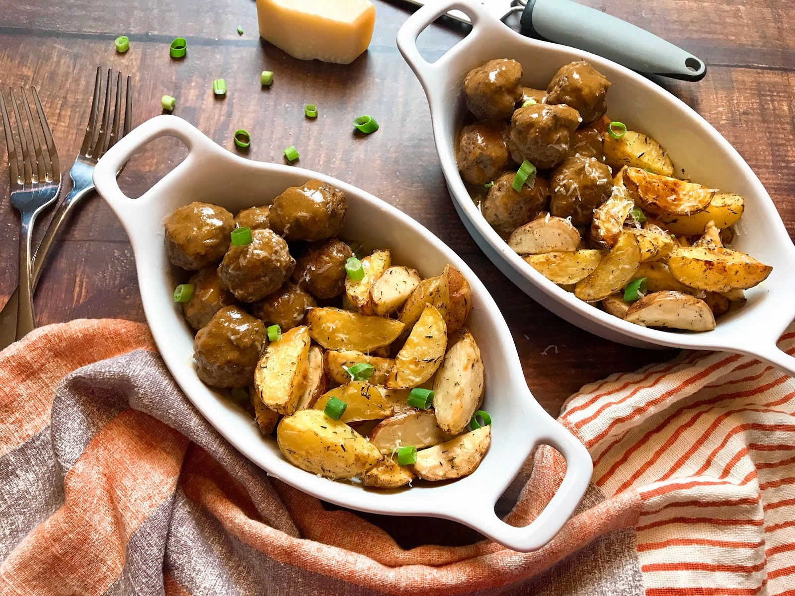 Chiftele din carne slaba de porc cu piure de cartofi