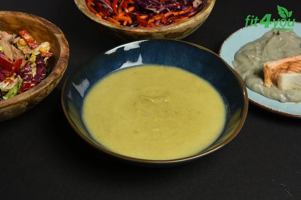 Supa crema verde cu broccoli si mazare